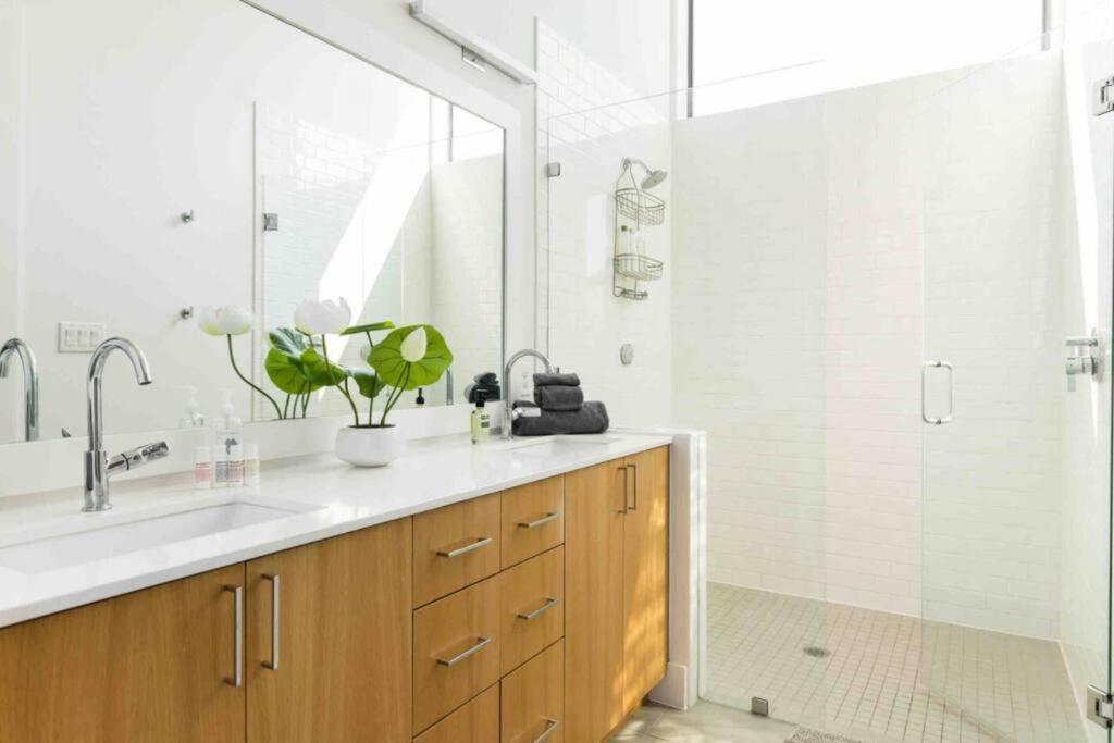 Glamorous Perfectly Located Luxury 2 Bed Townhome Dallas Eksteriør bilde