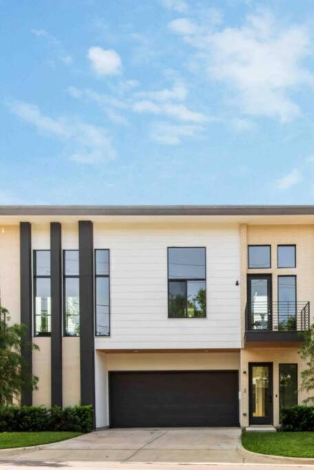 Glamorous Perfectly Located Luxury 2 Bed Townhome Dallas Eksteriør bilde